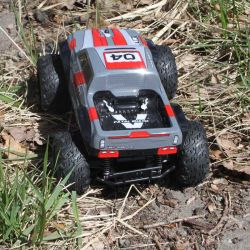 Radiostyrd 12 km/h Monstertruck Bil Disguiser 2,4 Ghz