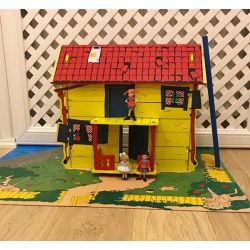 Pippi Dockskåp Villa Villekulla med Lekplatta