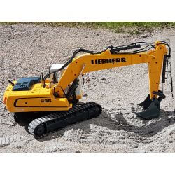 Radiostyrd Liebherr grävmaskin R936 med rivningsset Jamara 1:20