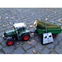 Radiostyrd Traktor Fendt 939 Byggmodell Metall 1:24 Tronico