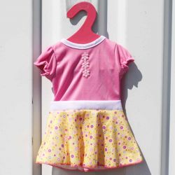 Baby Rose Gul Dockklänning till dockor 40-45 cm
