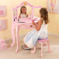 KidKraft Dockhus Magical Dreams Castle För Barbie