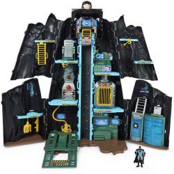 Batman Batcave Transforming Playset i form av en stor figur