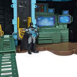 Batman Batcave Transforming Playset i form av en stor figur
